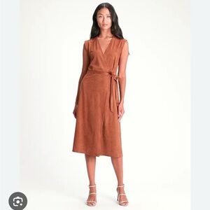 NWT Banana Republic Vegan Suede Wrap Dress in Camel, Size 6